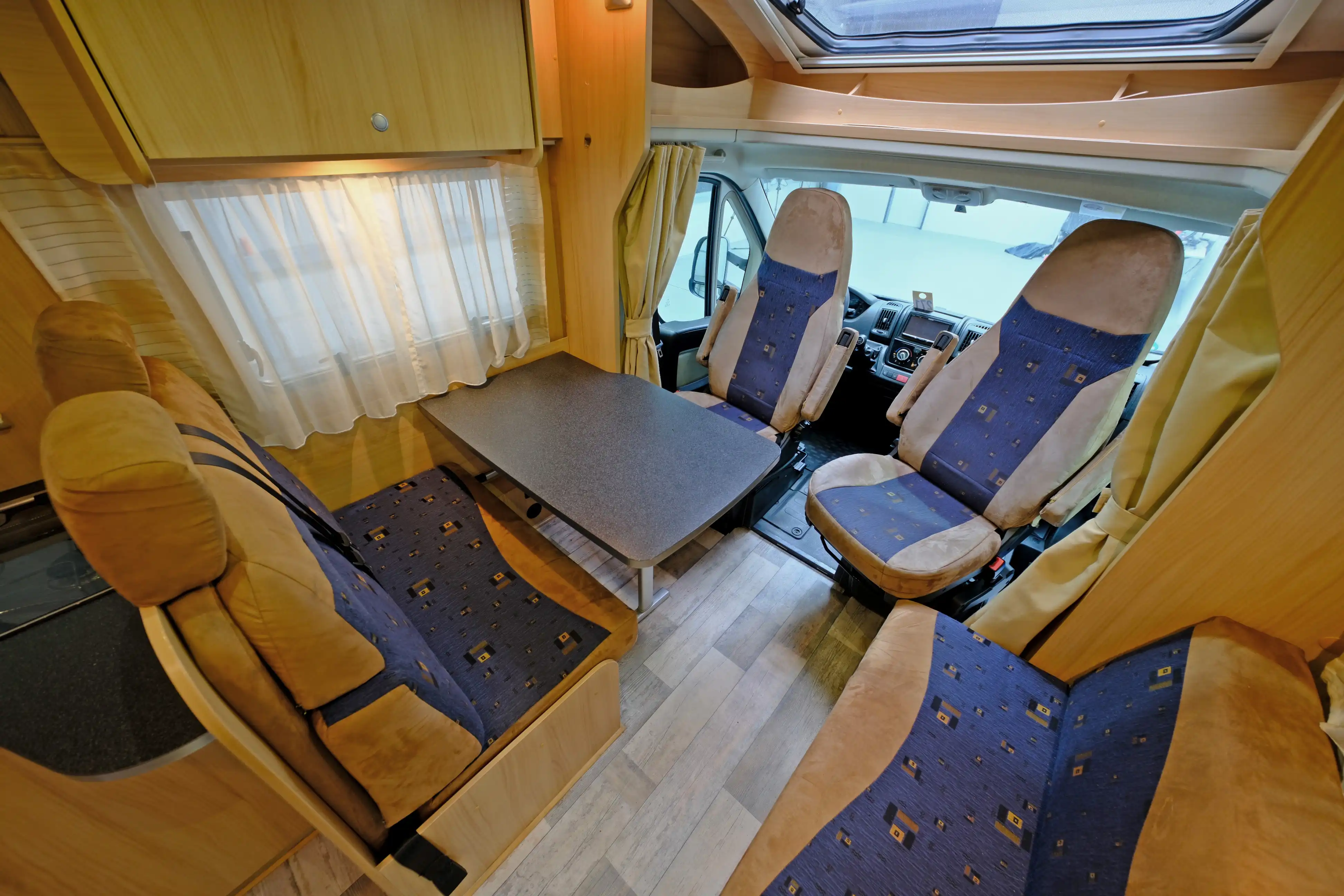 SUNLIGHT T 67